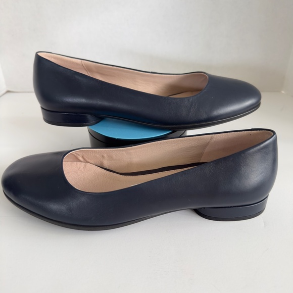 Ecco Anine Ballerina Flats Navy Blue Leather New Without Box - Picture 2 of 4